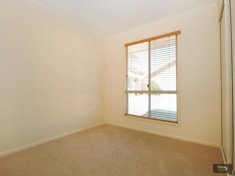 92 303 Spring Street, Kearneys Spring QLD 4350
