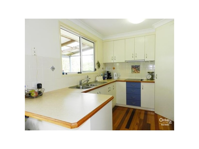 8 Pendoma Drive, Hodgson Vale QLD 4352