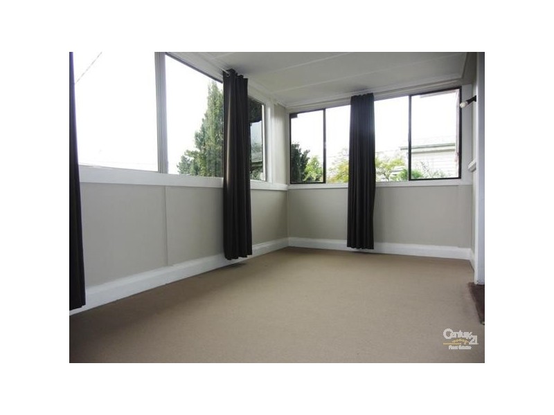 2c Dunne Street, Harristown QLD 4350