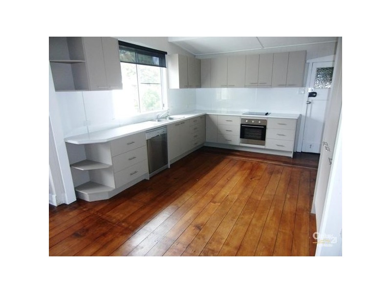 2c Dunne Street, Harristown QLD 4350