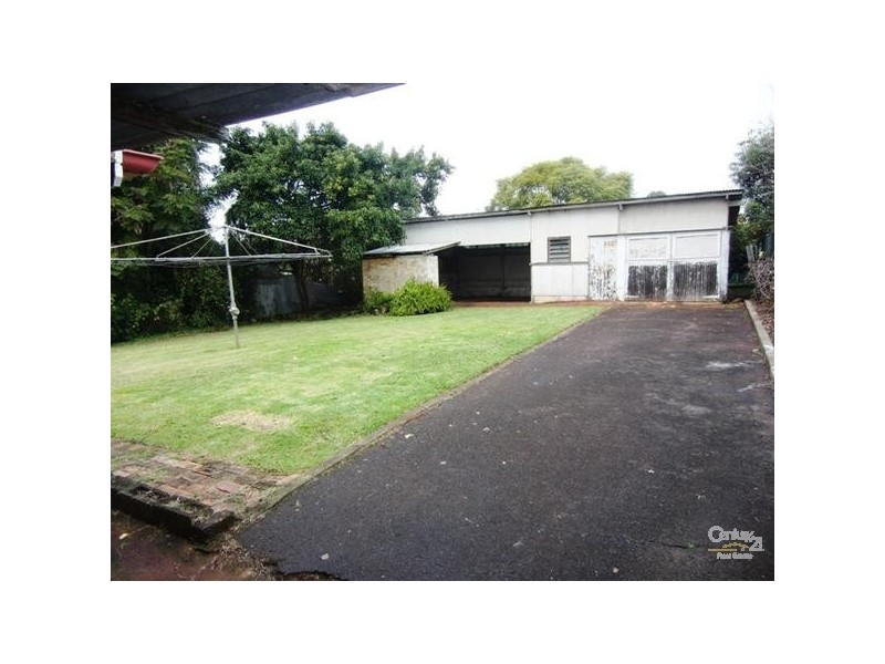 2c Dunne Street, Harristown QLD 4350