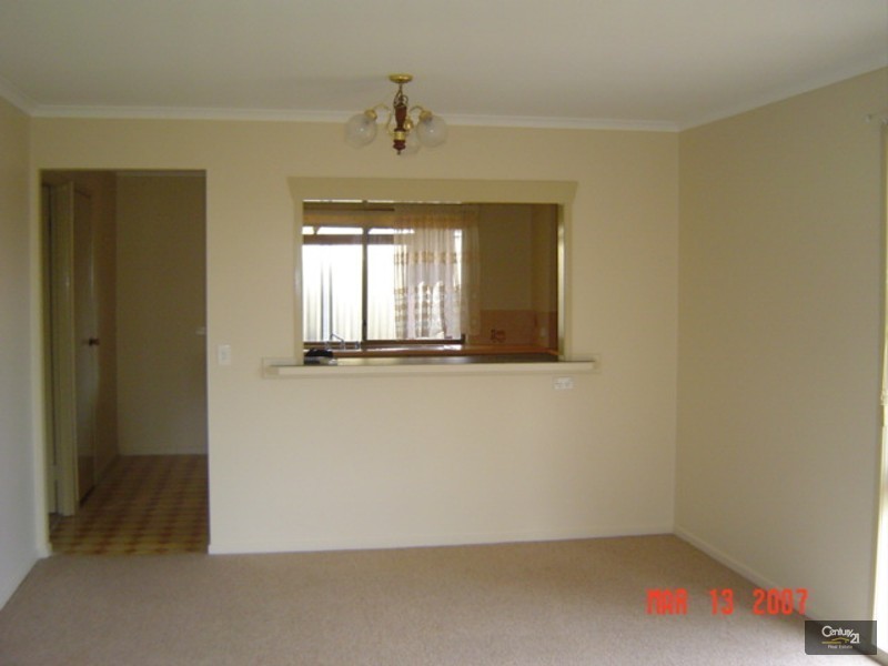 17/301  Bridge Street, Newtown QLD 4350