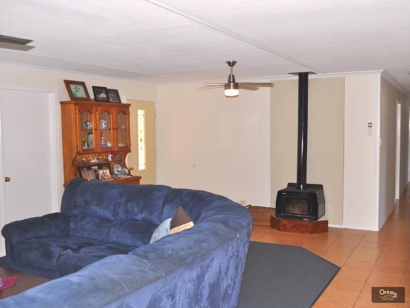 3  Norilee Avenue, Upper Lockyer QLD 4352