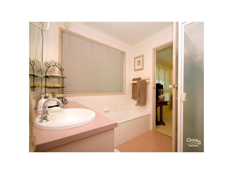 8  Bowden Court, Darling Heights QLD 4350