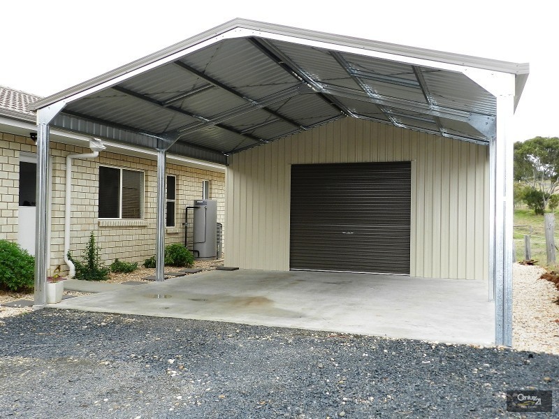 24 Settlers Drive, Gowrie Junction QLD 4352