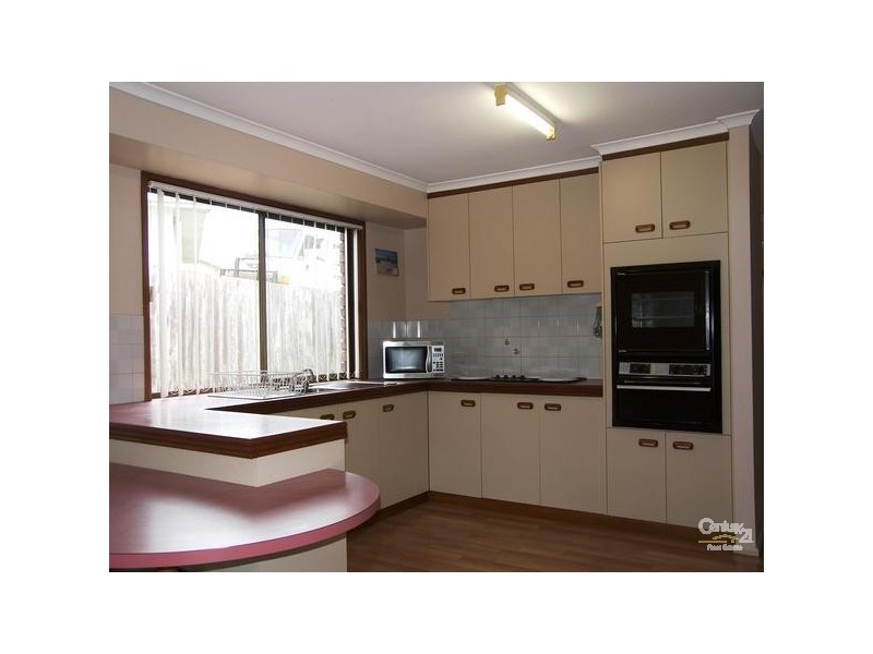 1 Wilga Court, Newtown QLD 4350