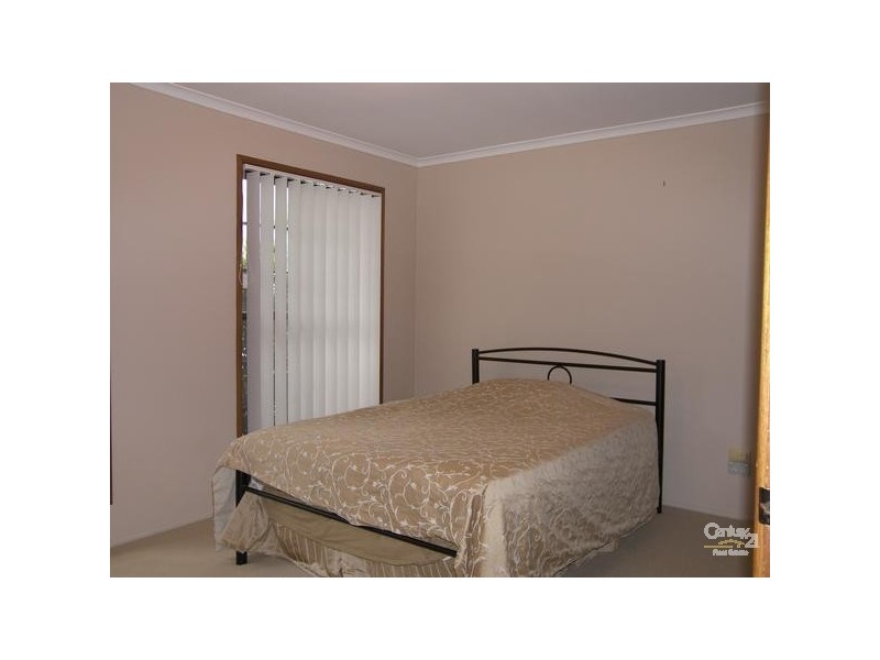 1 Wilga Court, Newtown QLD 4350