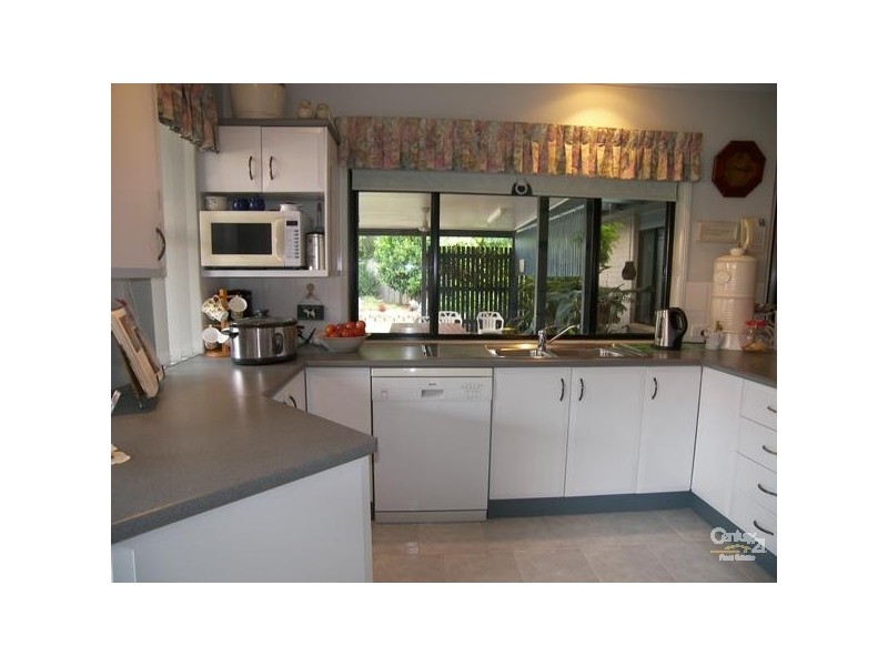 172 Spring Street, Middle Ridge QLD 4350
