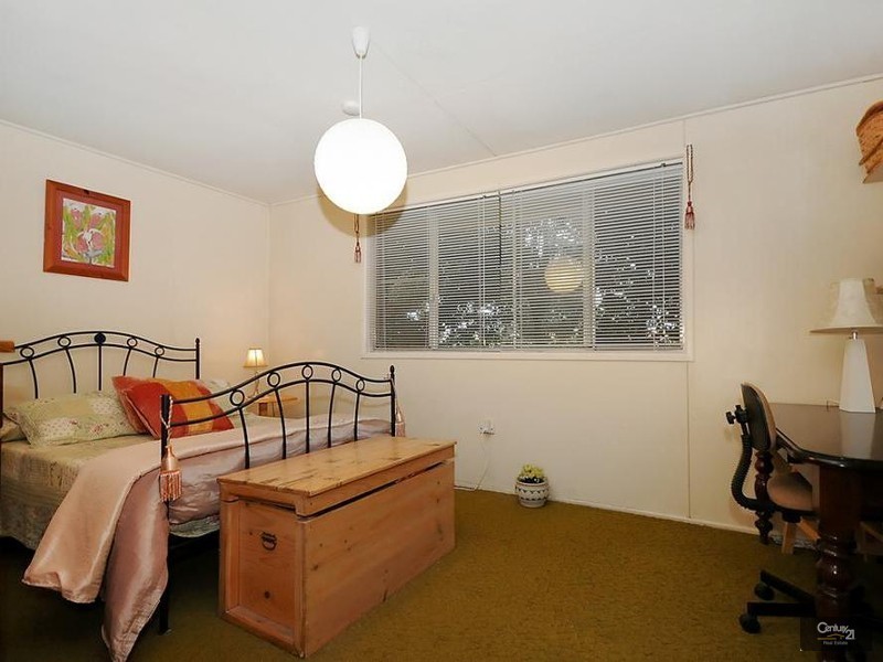 30 South Street, Rangeville QLD 4350