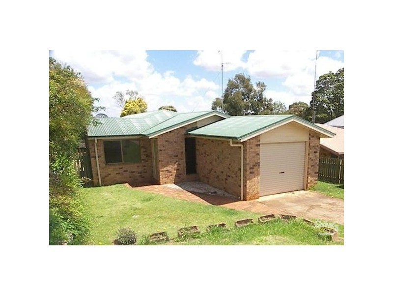 9 Bruntnell Steet, Kearneys Spring QLD 4350