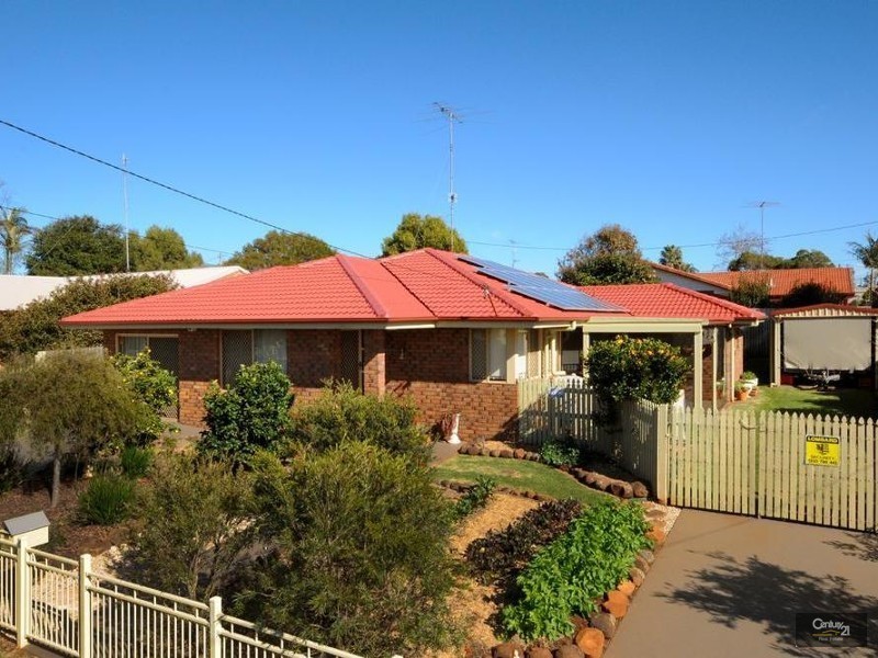 5 Kuhn Street, Kearneys Spring QLD 4350