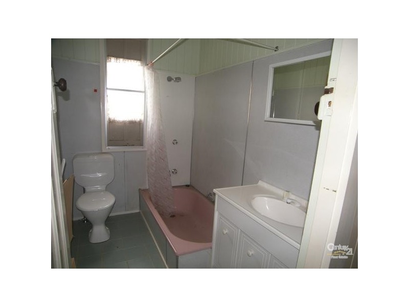 339 Margaret Street, Newtown QLD 4350