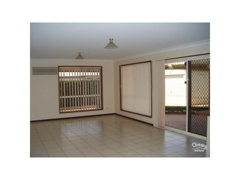 10 May Court, Middle Ridge QLD 4350