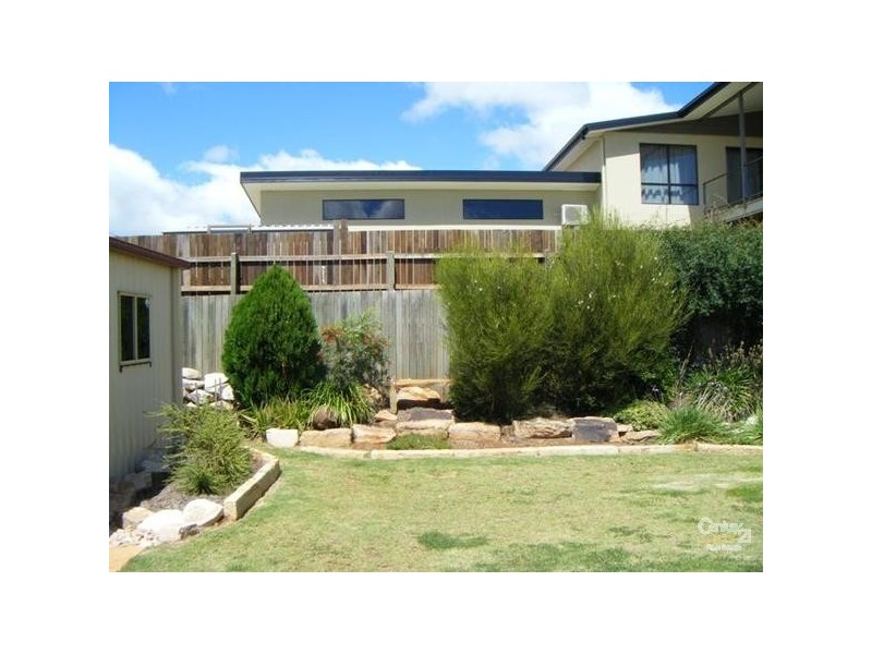 10 May Court, Middle Ridge QLD 4350