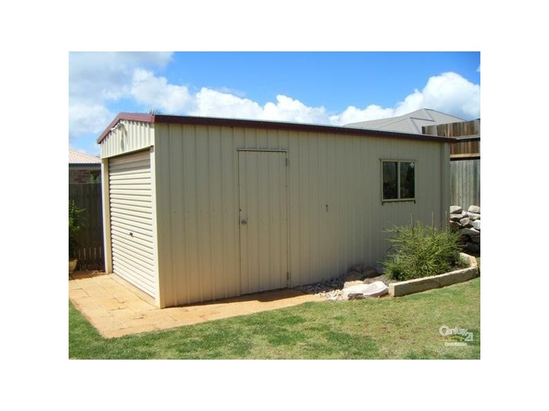 10 May Court, Middle Ridge QLD 4350