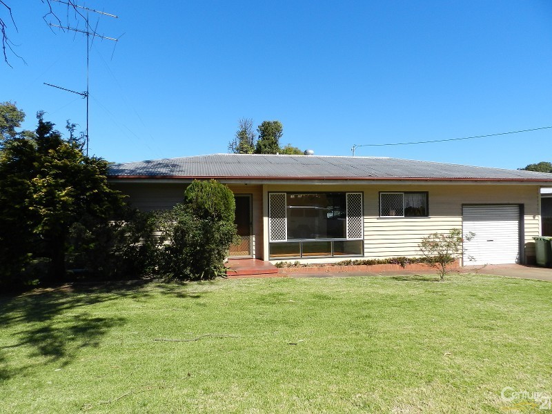 20 Devine Street, Harristown QLD 4350