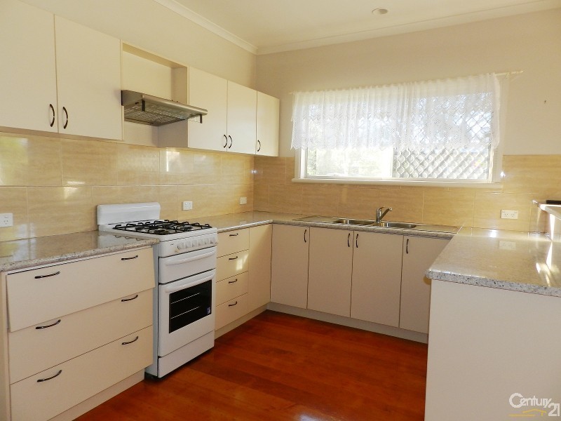 20 Devine Street, Harristown QLD 4350