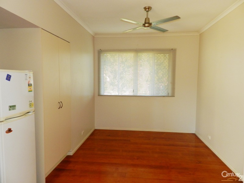 20 Devine Street, Harristown QLD 4350