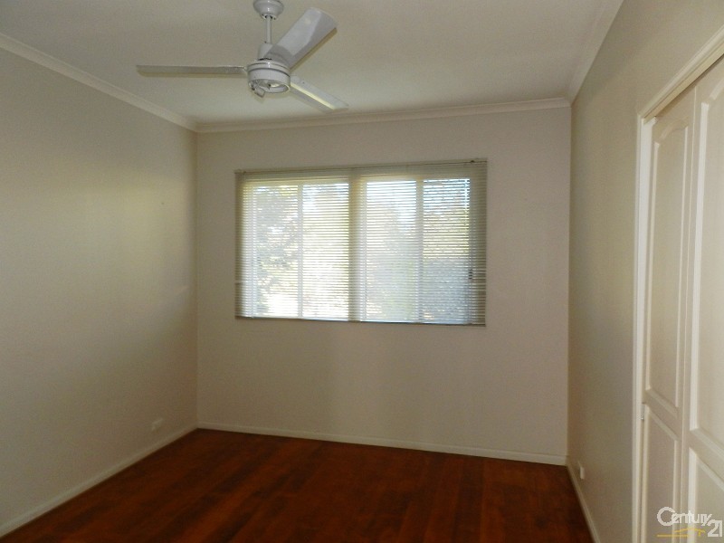 20 Devine Street, Harristown QLD 4350