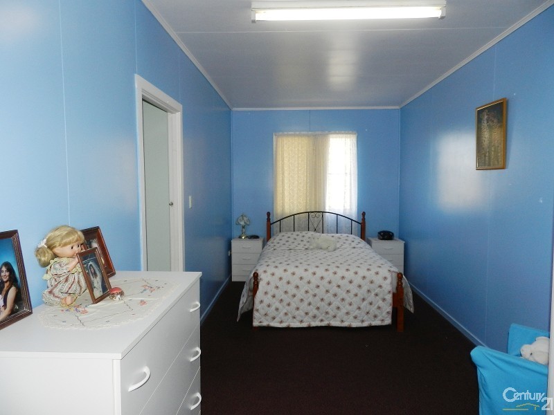 22 Messines Street, Harlaxton QLD 4350