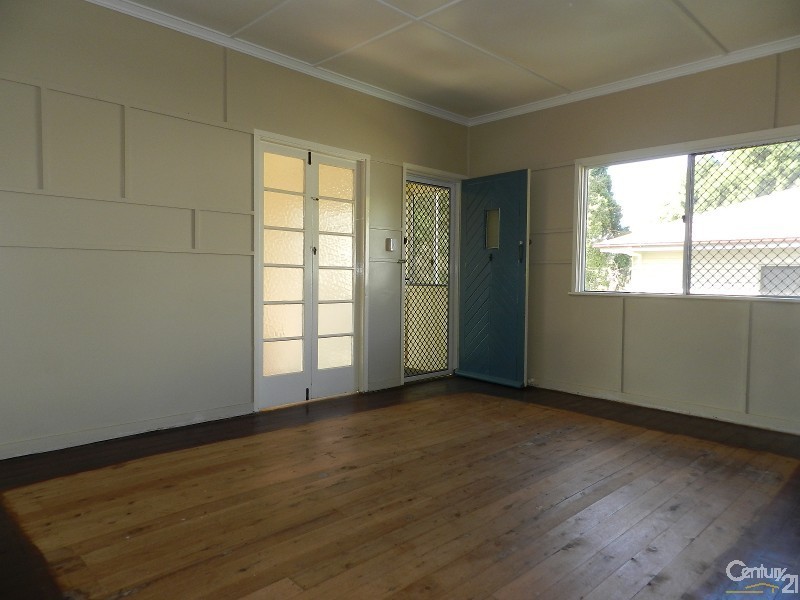 14 Elizabeth Street, South Toowoomba QLD 4350