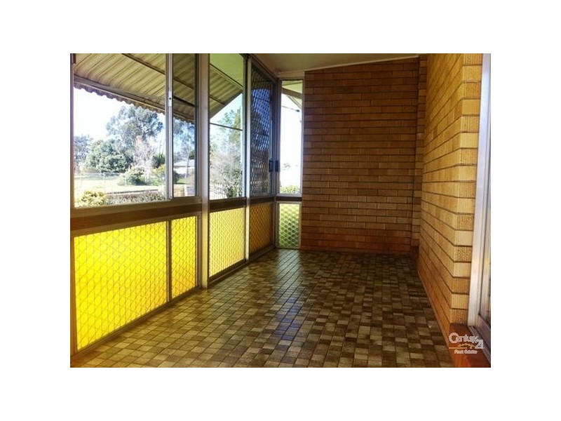 7 Boxsall Street, Newtown QLD 4350