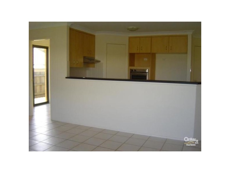 15 Holt Street, Middle Ridge QLD 4350