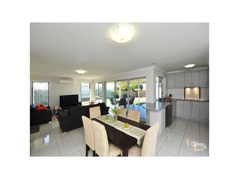 4 Bunkers Hill School Road, Westbrook QLD 4350