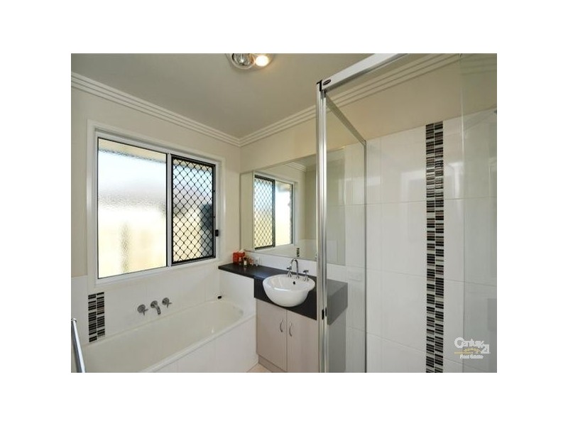 4 Bunkers Hill School Road, Westbrook QLD 4350