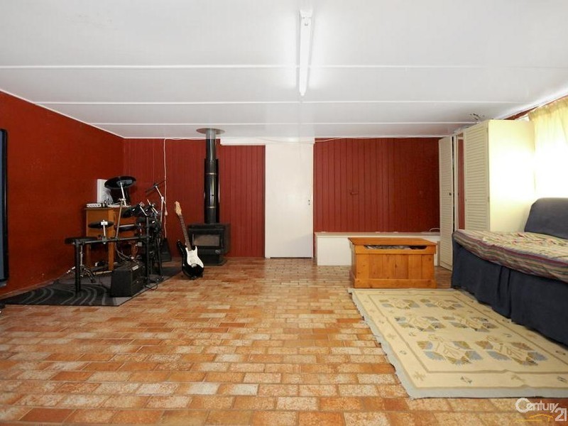 17 Dodd Street, Newtown QLD 4350