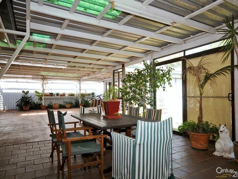 17 Dodd Street, Newtown QLD 4350