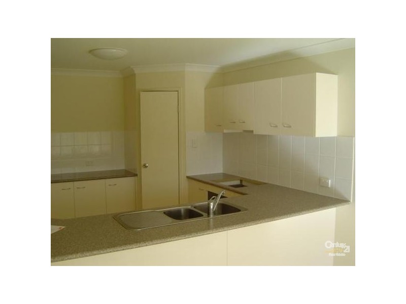 9 Wareena Crescent, Glenvale QLD 4350