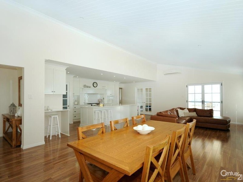 15 Ibis Crescent, Highfields QLD 4352