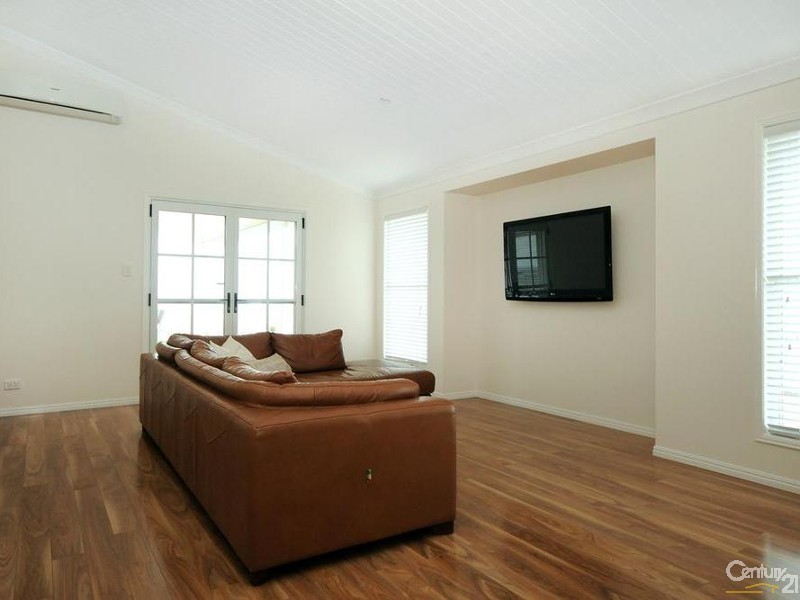 15 Ibis Crescent, Highfields QLD 4352