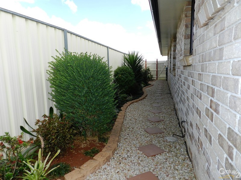 23 Biscay Crescent, Glenvale QLD 4350