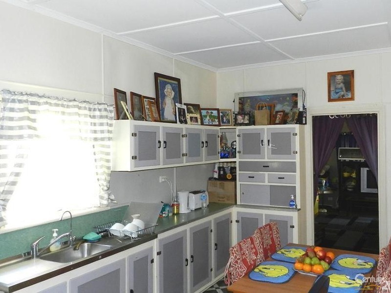 6 Cox Street, Wilsonton QLD 4350