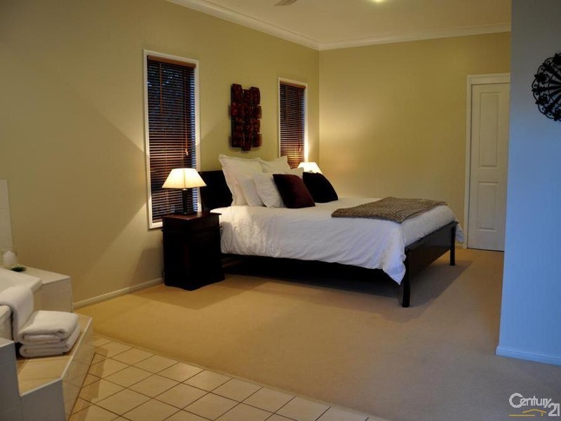 103/3143 Hampton-Esk Rd Ravensbourne, Ravensbourne QLD 4352