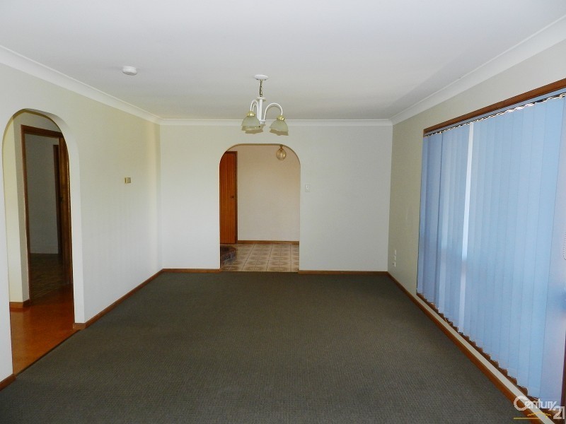 8 Jasmine Court, Centenary Heights QLD 4350