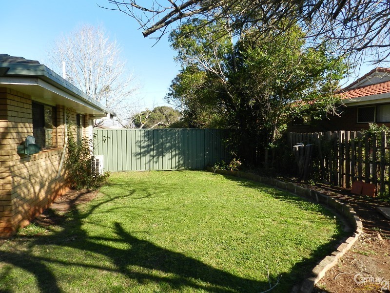 8 Jasmine Court, Centenary Heights QLD 4350