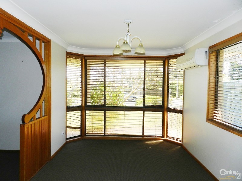 8 Jasmine Court, Centenary Heights QLD 4350