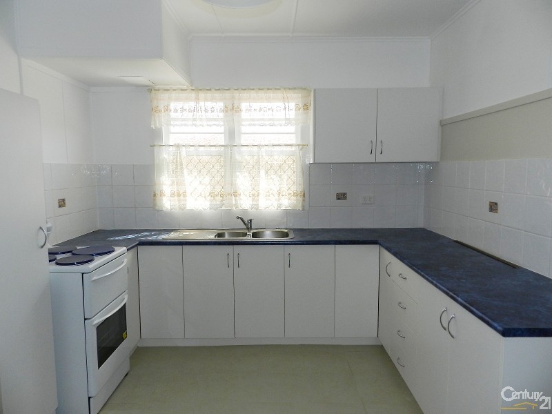 70 Cortess Street, Harristown QLD 4350