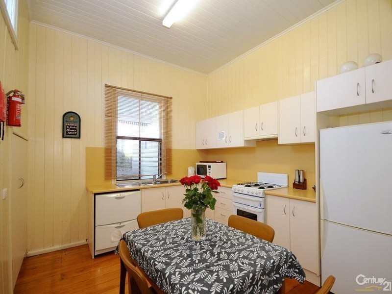 40 Goggs Street, Toowoomba QLD 4350