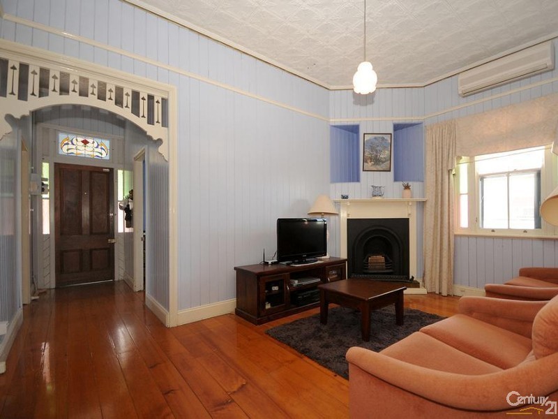 40 Goggs Street, Toowoomba QLD 4350