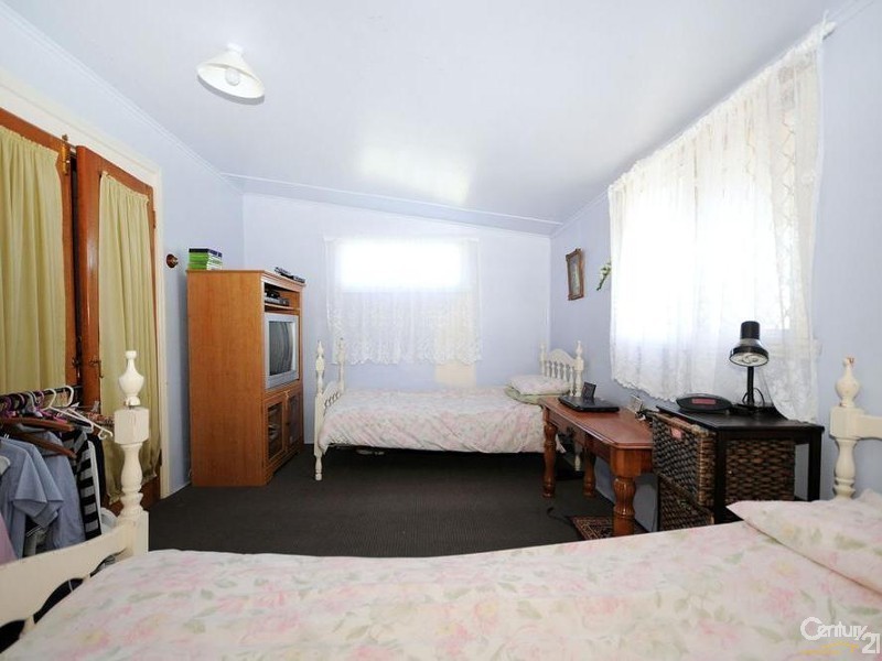 40 Goggs Street, Toowoomba QLD 4350