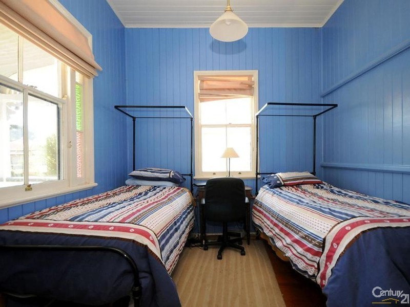 40 Goggs Street, Toowoomba QLD 4350