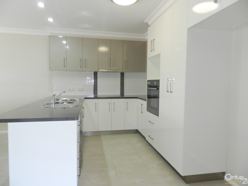 3/41 Tara Street, Wilsonton QLD 4350