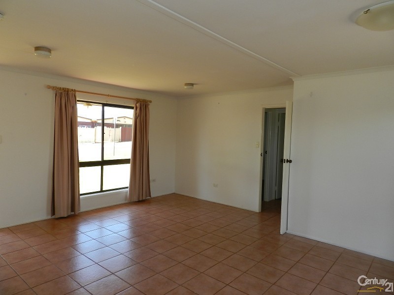 43 Wyalla Street, Newtown QLD 4350