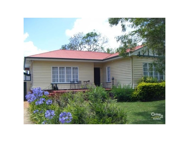 20 Leichhardt Street, Centenary Heights QLD 4350