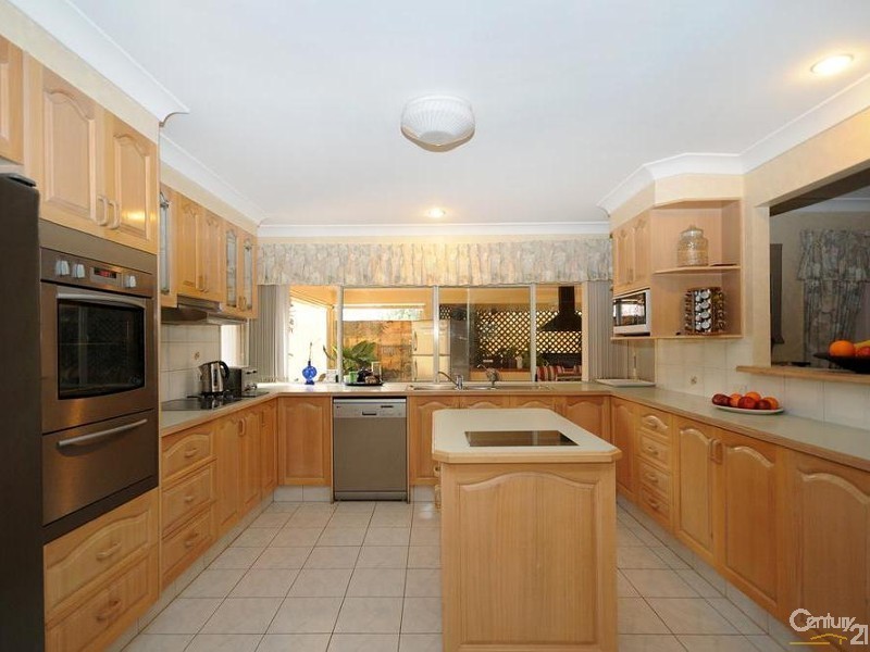 7 Fern Drive, Kearneys Spring QLD 4350