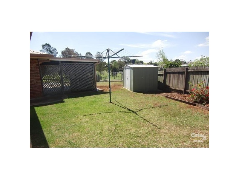 16 Ballin Drive, Centenary Heights QLD 4350